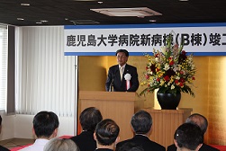 前田学長